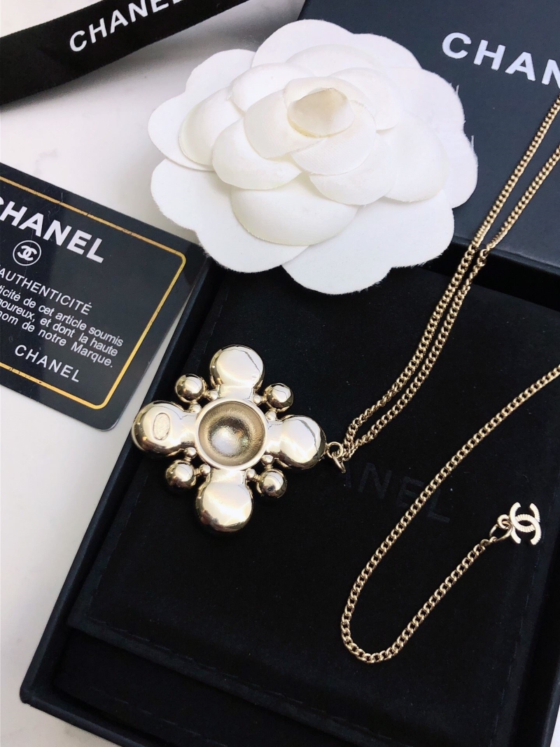 Ch**el necklaces
